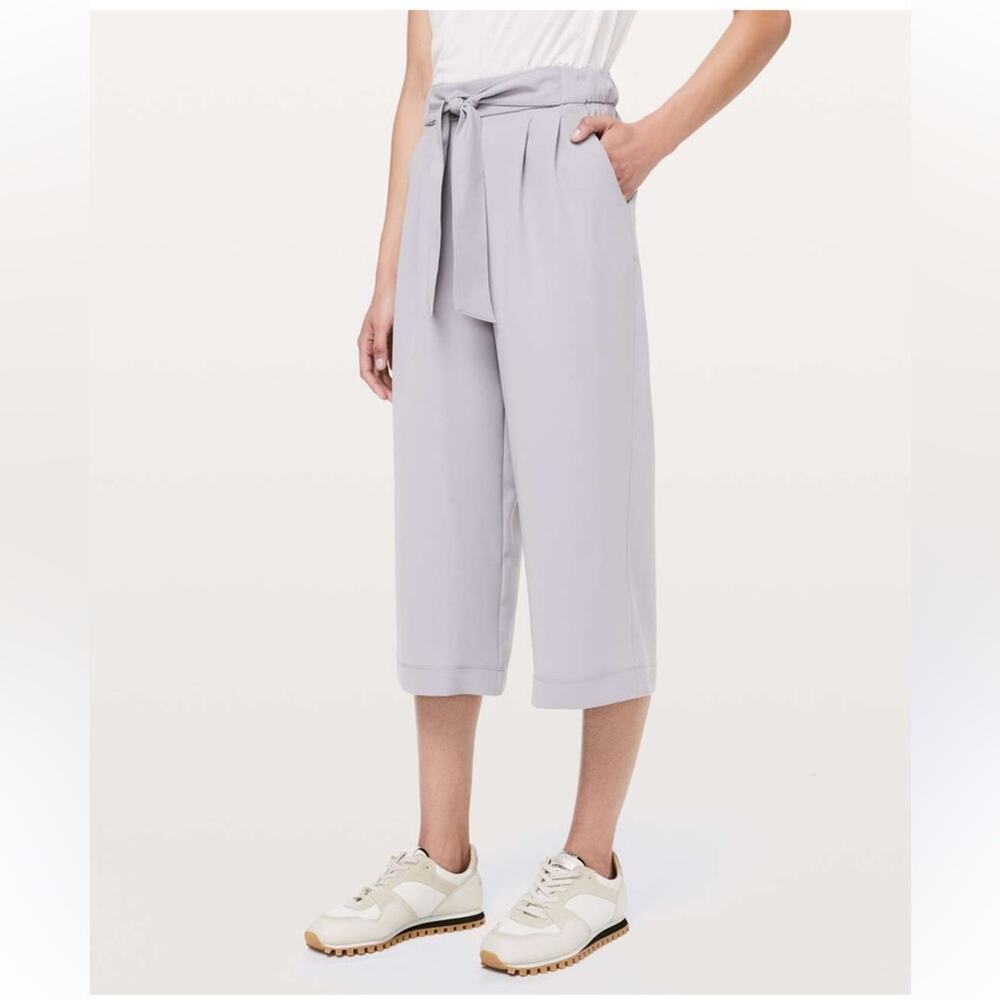 Lululemon Noir Crop Pants Wide Leg High Rise Belted Gray crop pant Trouser 6